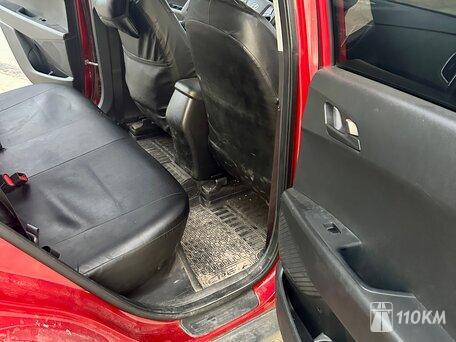 Hyundai, Creta, 1600, 121, бензин, внедорожник, механика, полный привод, среднее состояние, левый, красный, 1 600 000 ₽